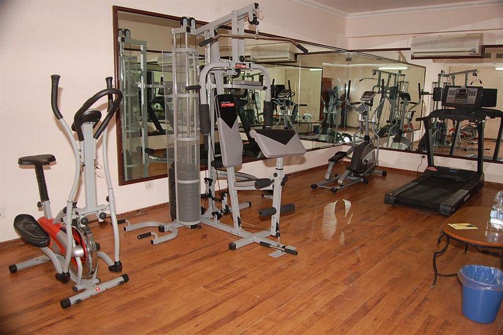 Royal Court Hotel Madurai Bagian luar foto