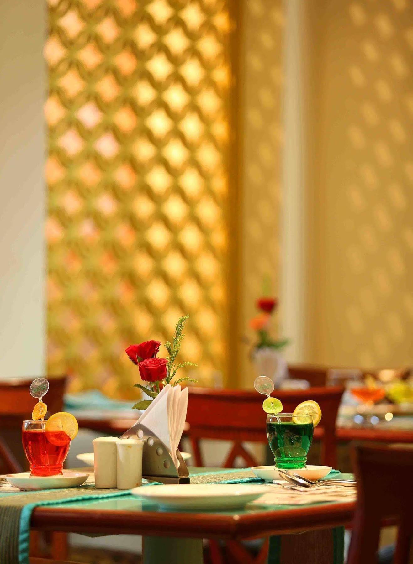 Royal Court Hotel Madurai Bagian luar foto